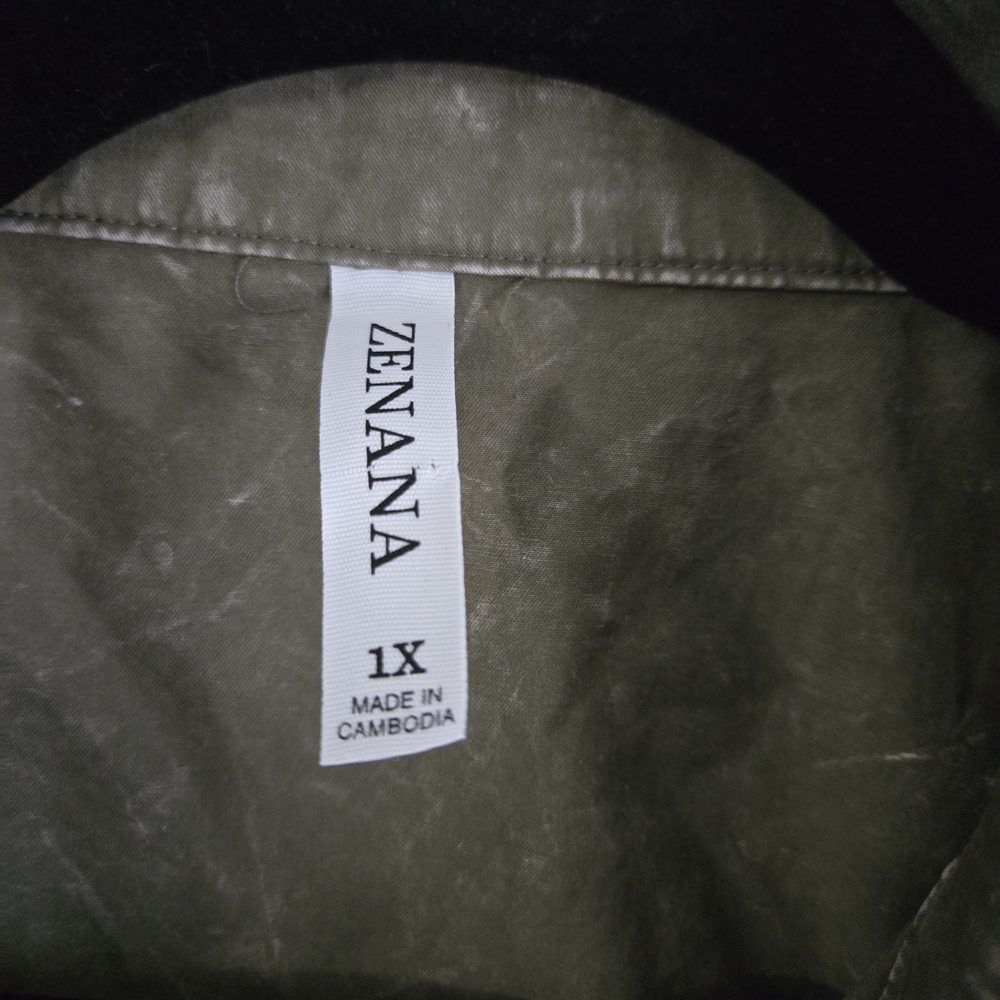 Zenana Olive Green Button-Up Acid Wash Shirt Jacket Women's 1X - Picture 2 of 7
